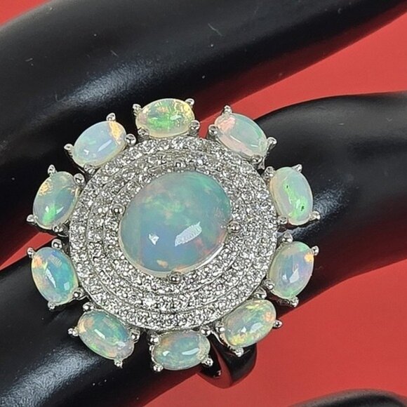925 Sterling Silver Ring 8.5 with Natural White Opal Gem - Picture 4 of 11